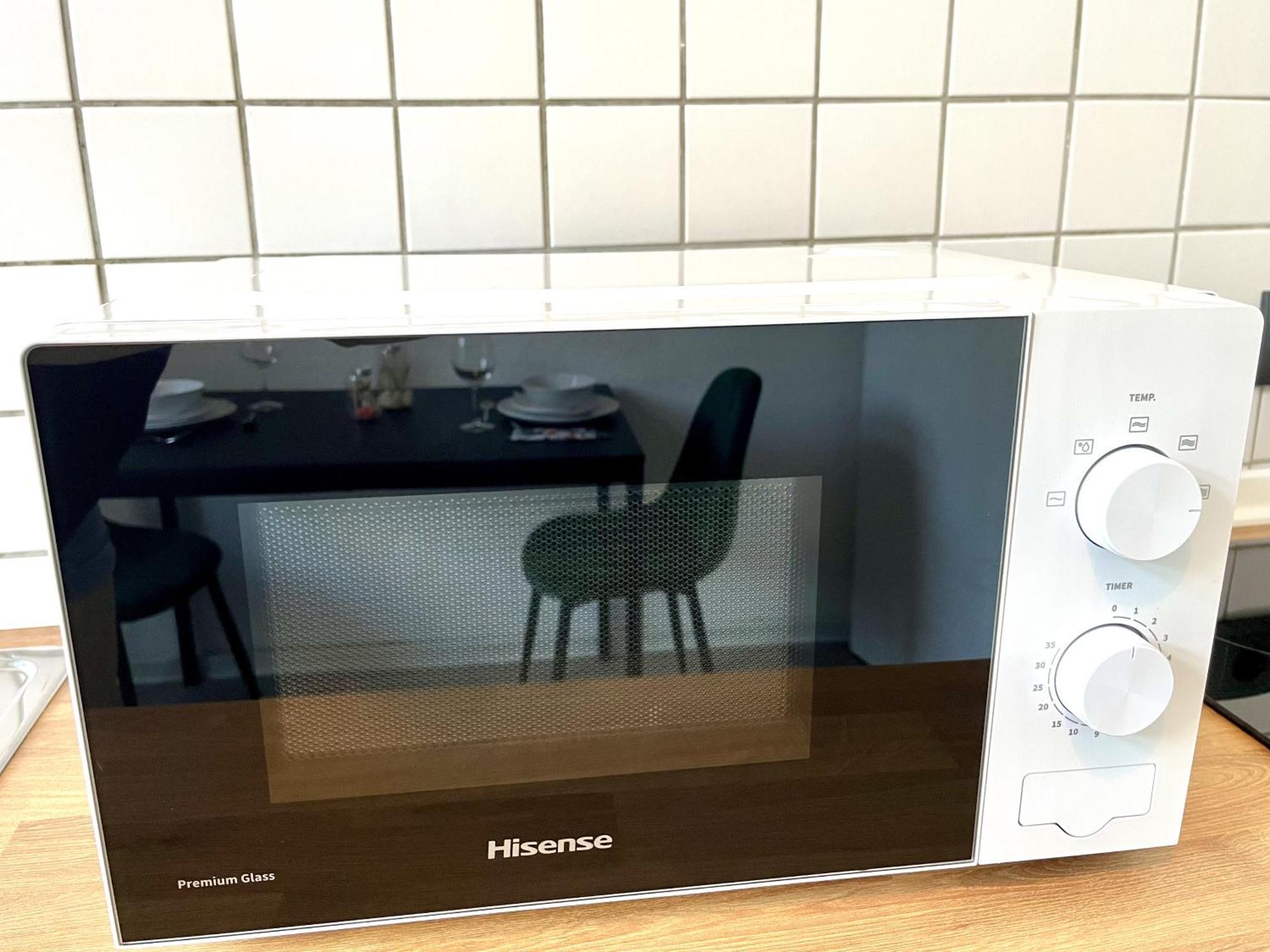 Endless: Studio Mit Netflix + Workstation Im Zentrum Schwerin  Exterior photo