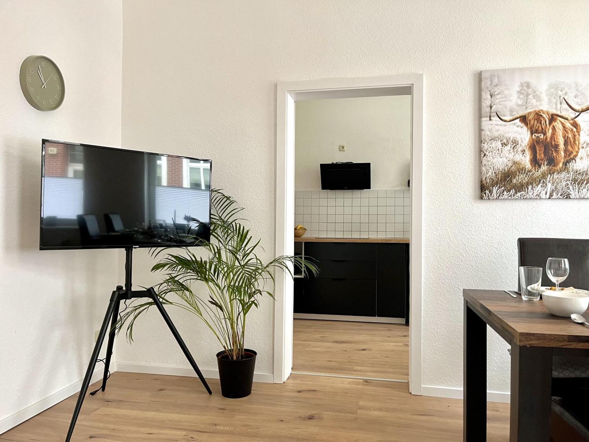 Endless: Studio Mit Netflix + Workstation Im Zentrum Schwerin  Exterior photo